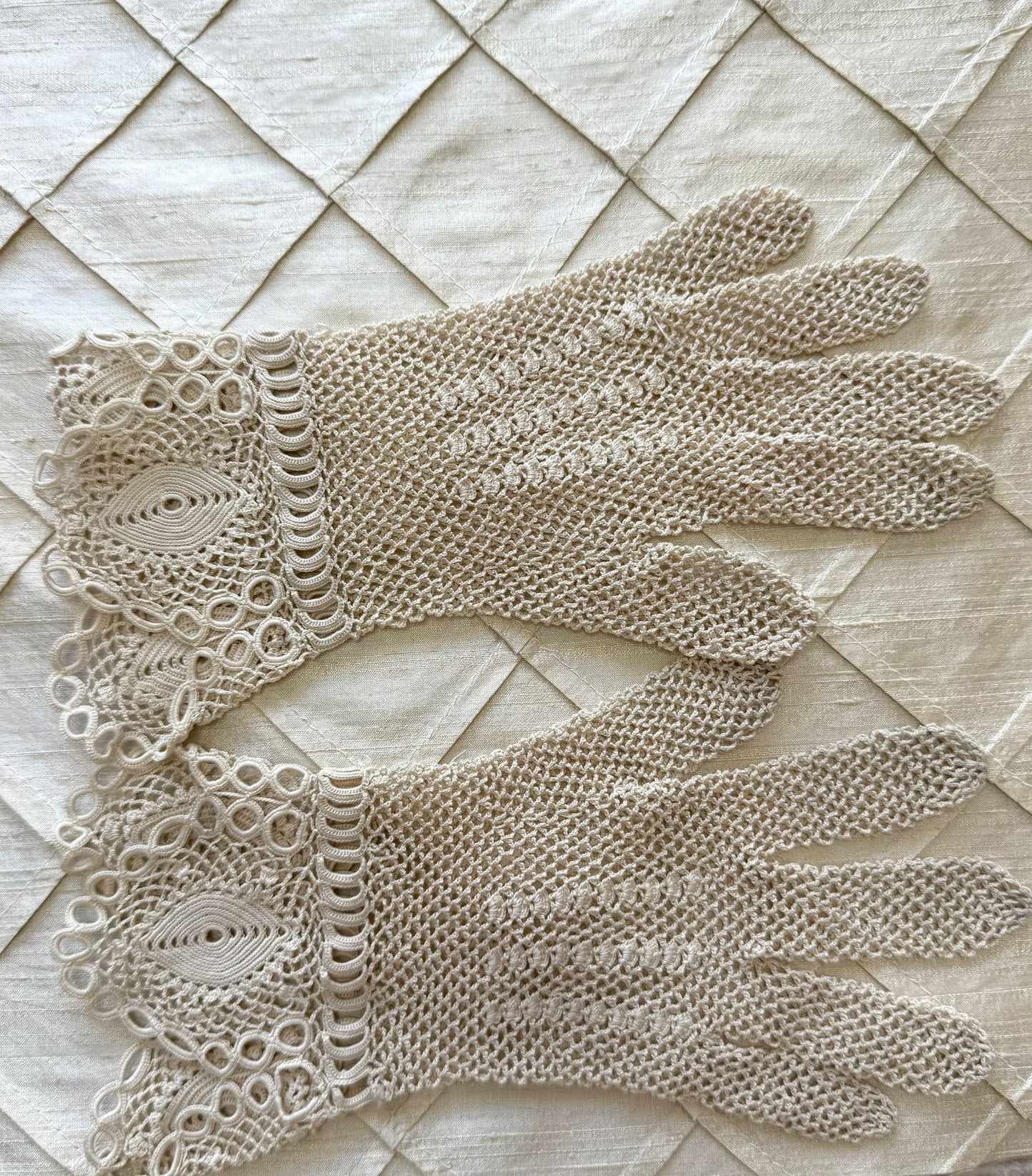 1940s Crochet Lace Gloves